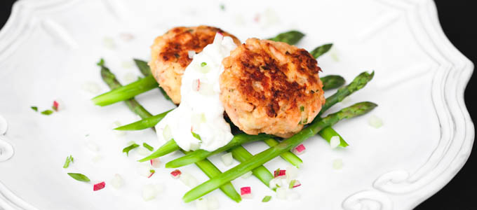 Salmon Cakes with Cucumber Radish Sauce