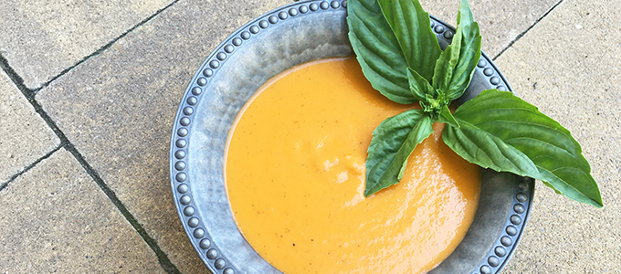 Roasted Tomato & Pesto Soup